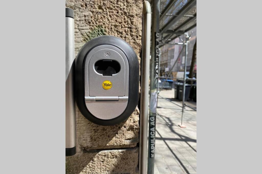 Petit Main Square Lejlighed Zagreb Eksteriør billede